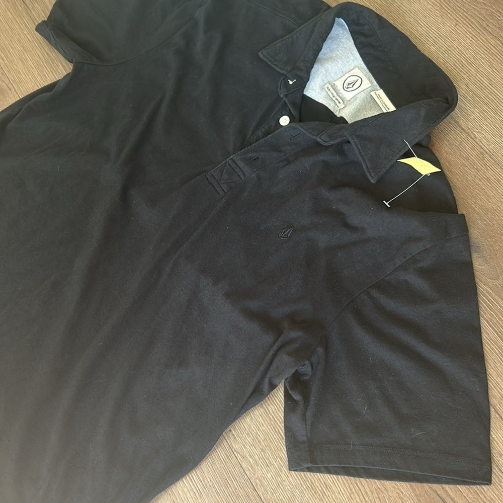 Volcom Shirt ! Large - Picture 2 of 4